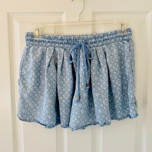 Blue/white Patterned High Waisted Parachute Shorts